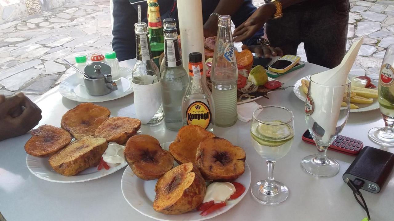 Random Park Hotel Kigali Eksteriør billede