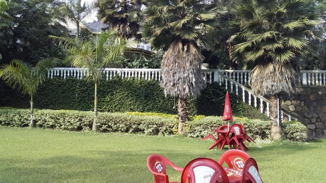 Random Park Hotel Kigali Eksteriør billede