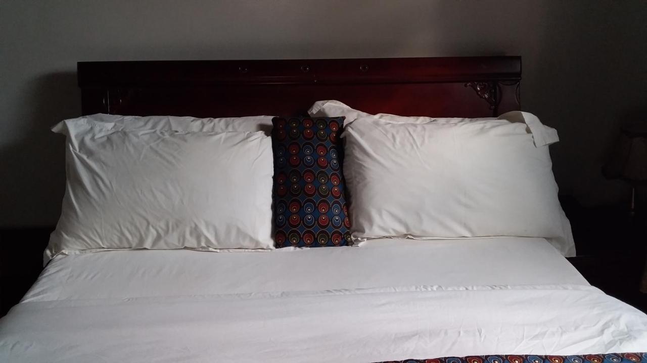 Random Park Hotel Kigali Eksteriør billede