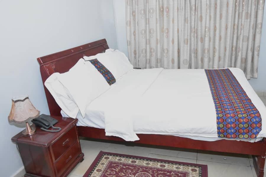 Random Park Hotel Kigali Eksteriør billede