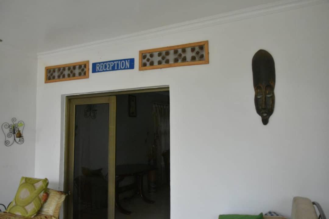 Random Park Hotel Kigali Eksteriør billede
