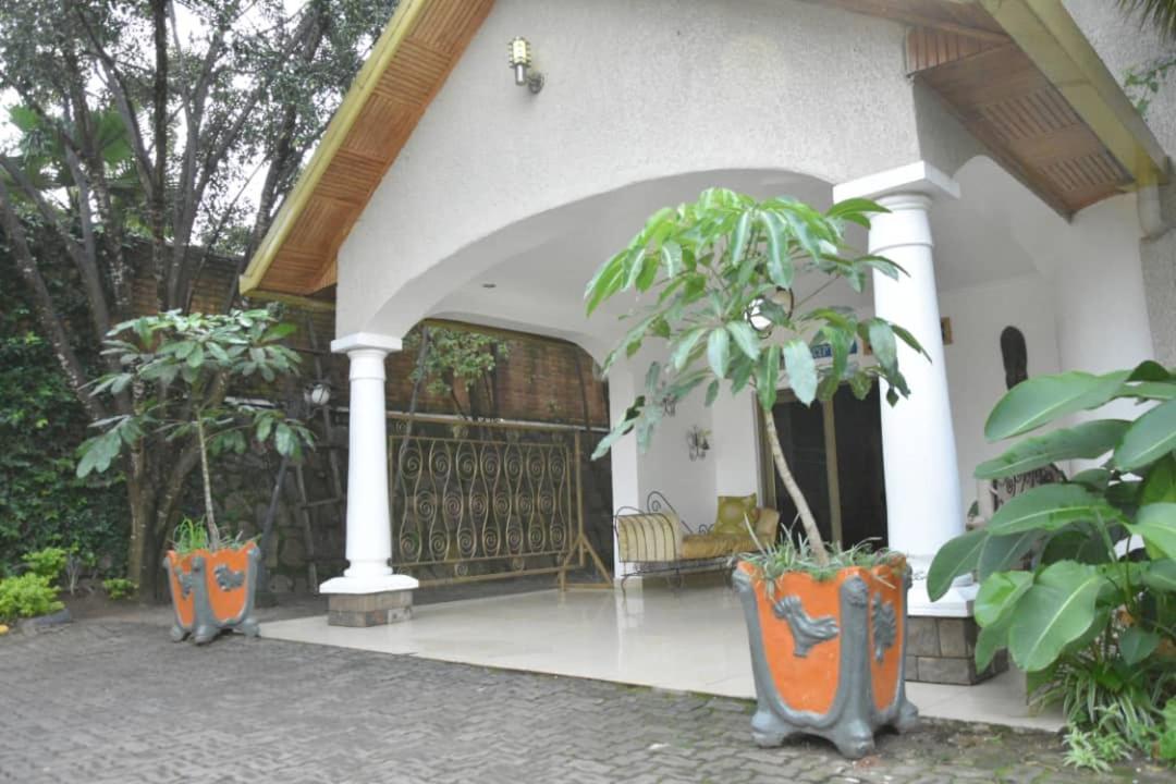 Random Park Hotel Kigali Eksteriør billede